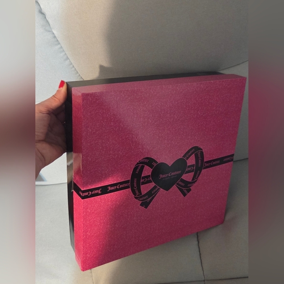 Juicy Couture Black 4 Piece Crossbody Set - Picture 11 of 11